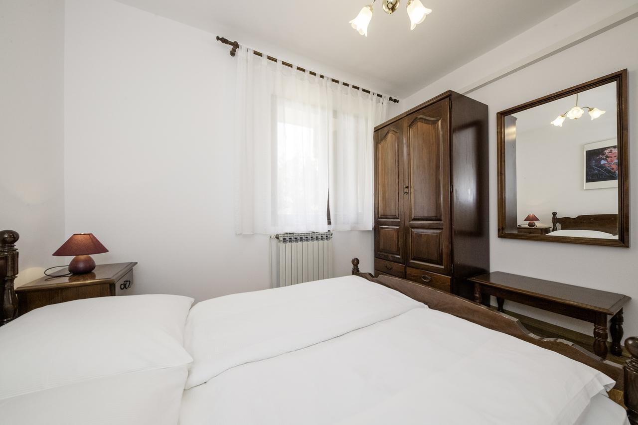 Apartments Dedic Супетарська Драґа Екстер'єр фото